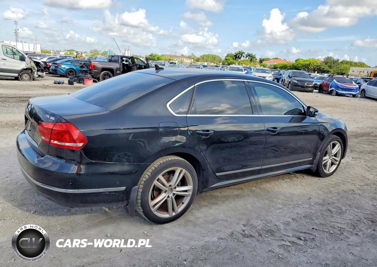 2014 Volkswagen Passat Sel VIN:1VWCT7A37EC052539 - 3