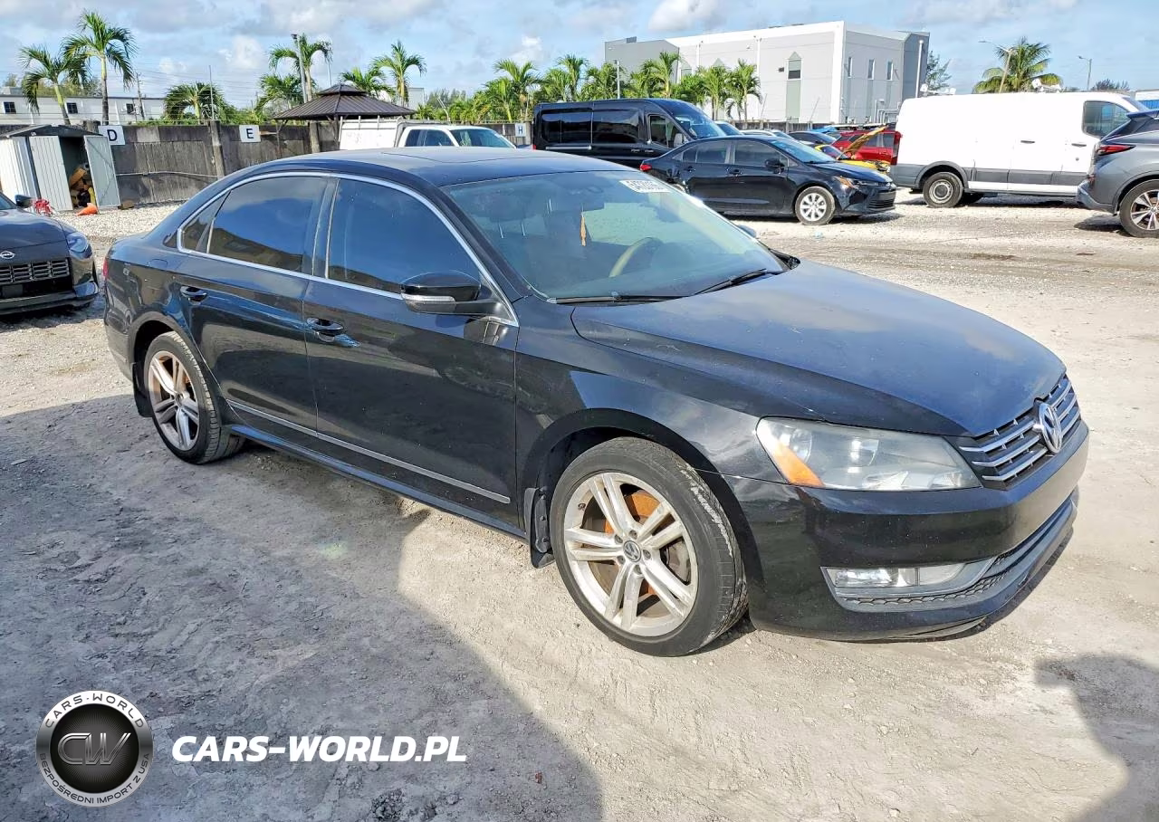 2014 Volkswagen Passat Sel VIN:1VWCT7A37EC052539 - 4