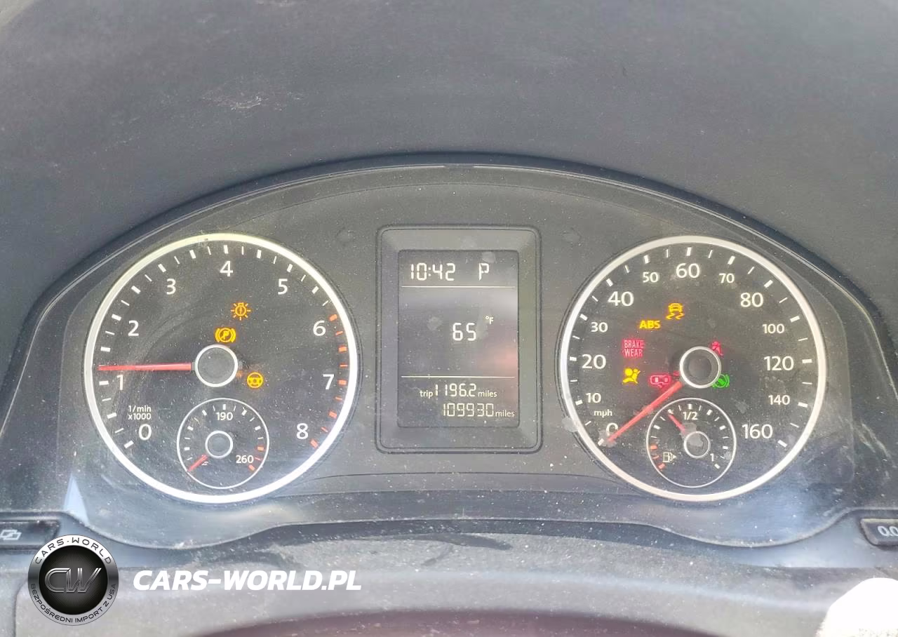 2011 Volkswagen Tiguan S VIN:WVGBV7AX2BW513034 - 9