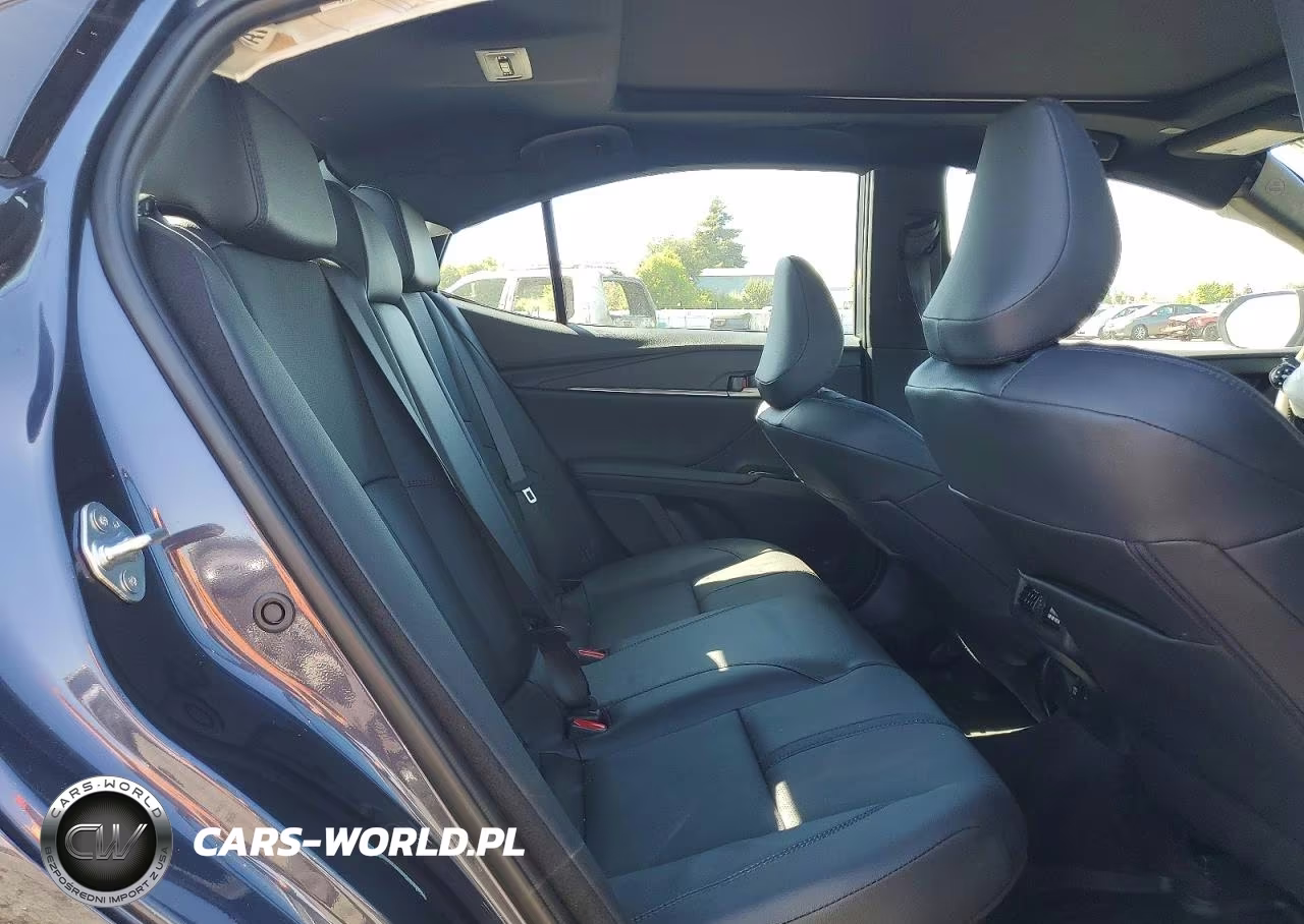 2026 Toyota Camry Xse VIN:4T1DAACK6TU730098 - 10