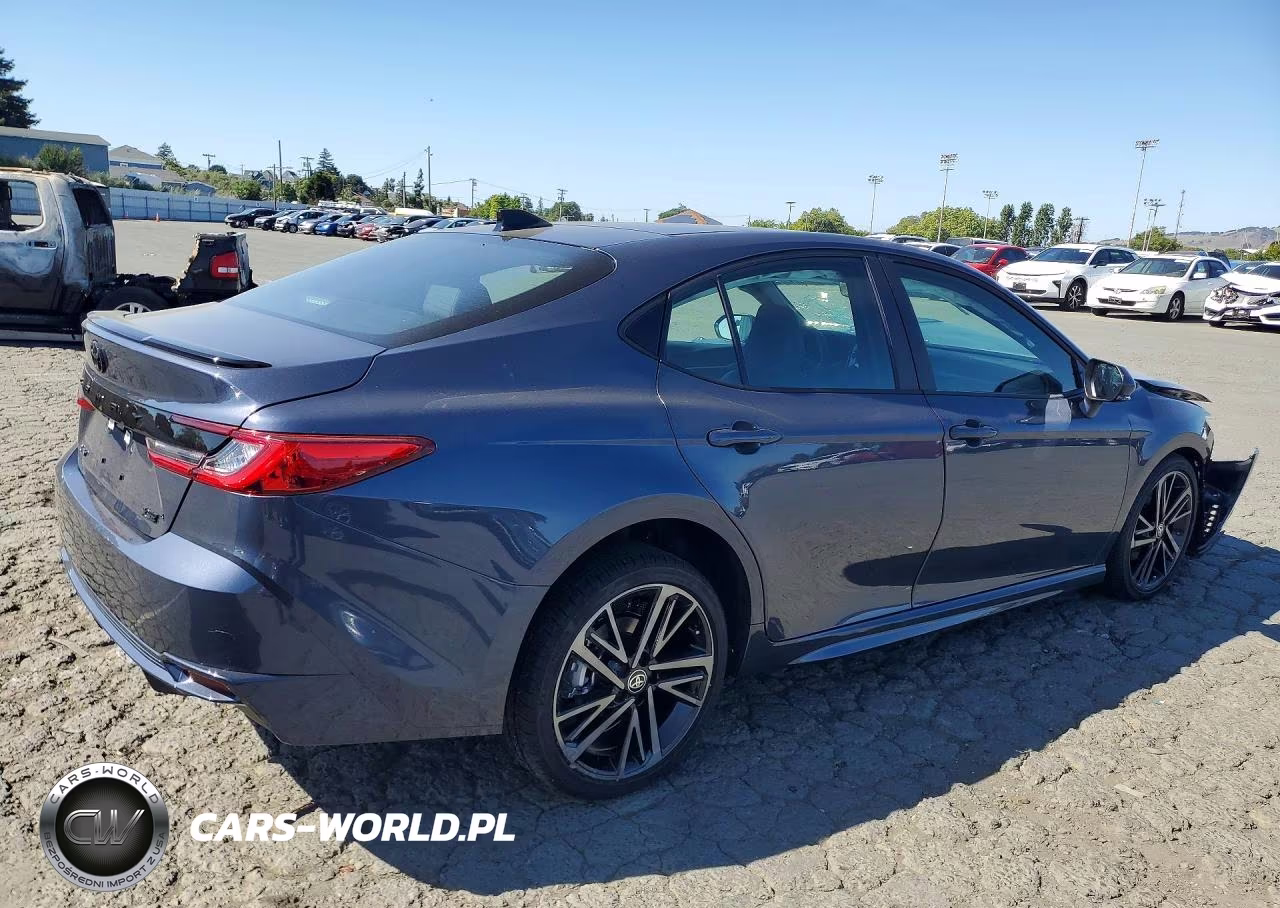 2026 Toyota Camry Xse VIN:4T1DAACK6TU730098 - 3