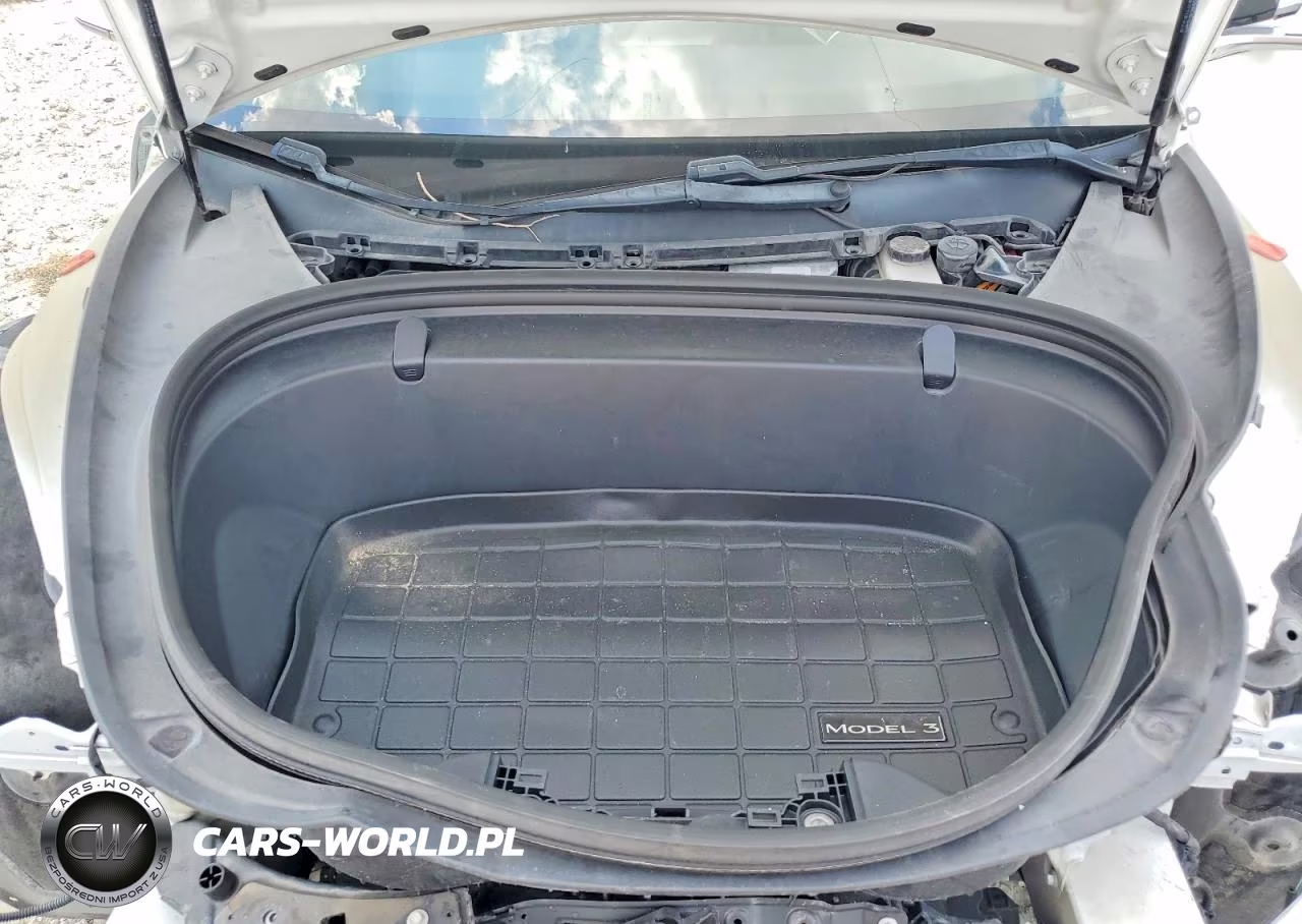2018 Tesla Model 3 VIN:5YJ3E1EB6JF178948 - 11