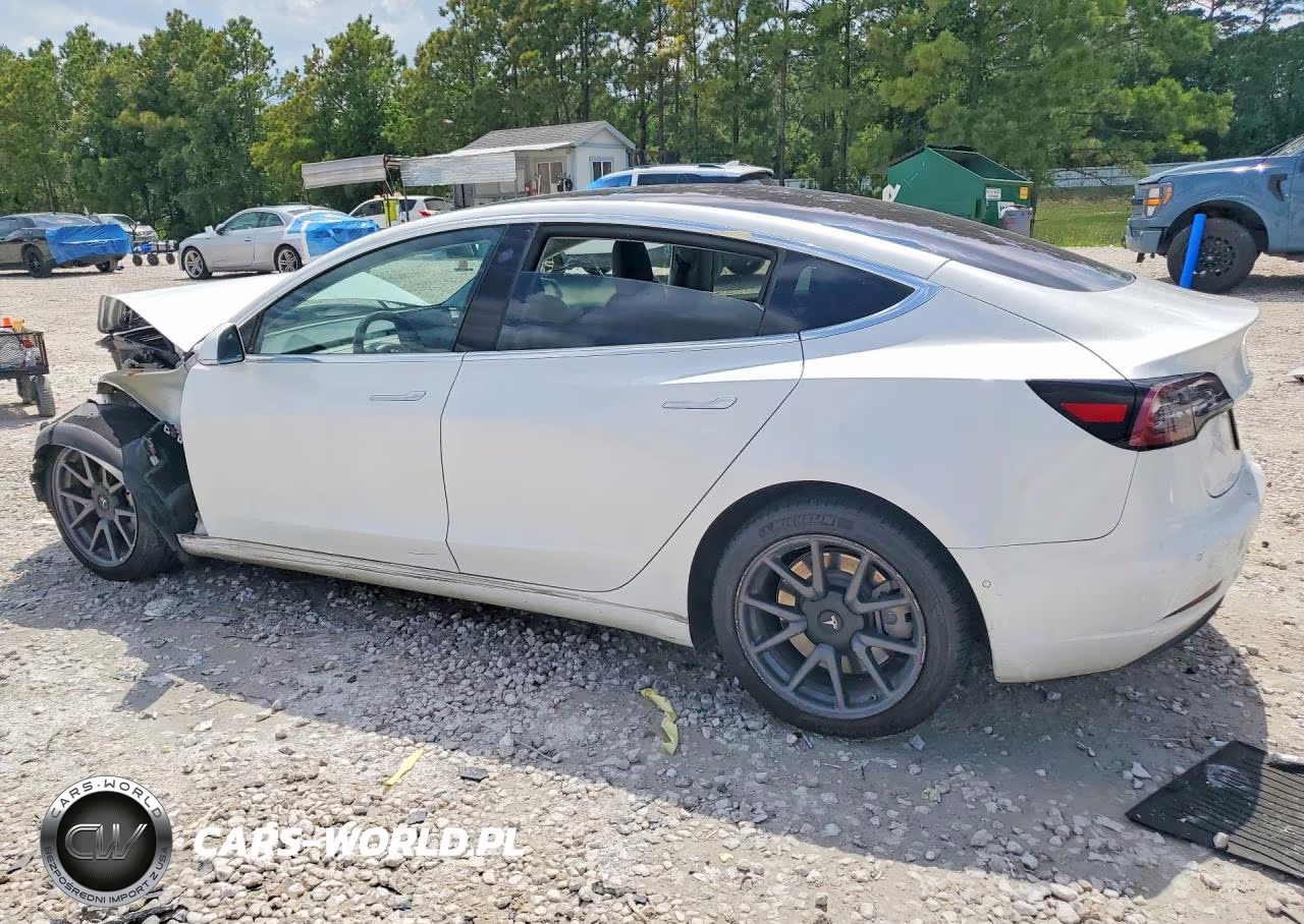 2018 Tesla Model 3 VIN:5YJ3E1EB6JF178948 - 2