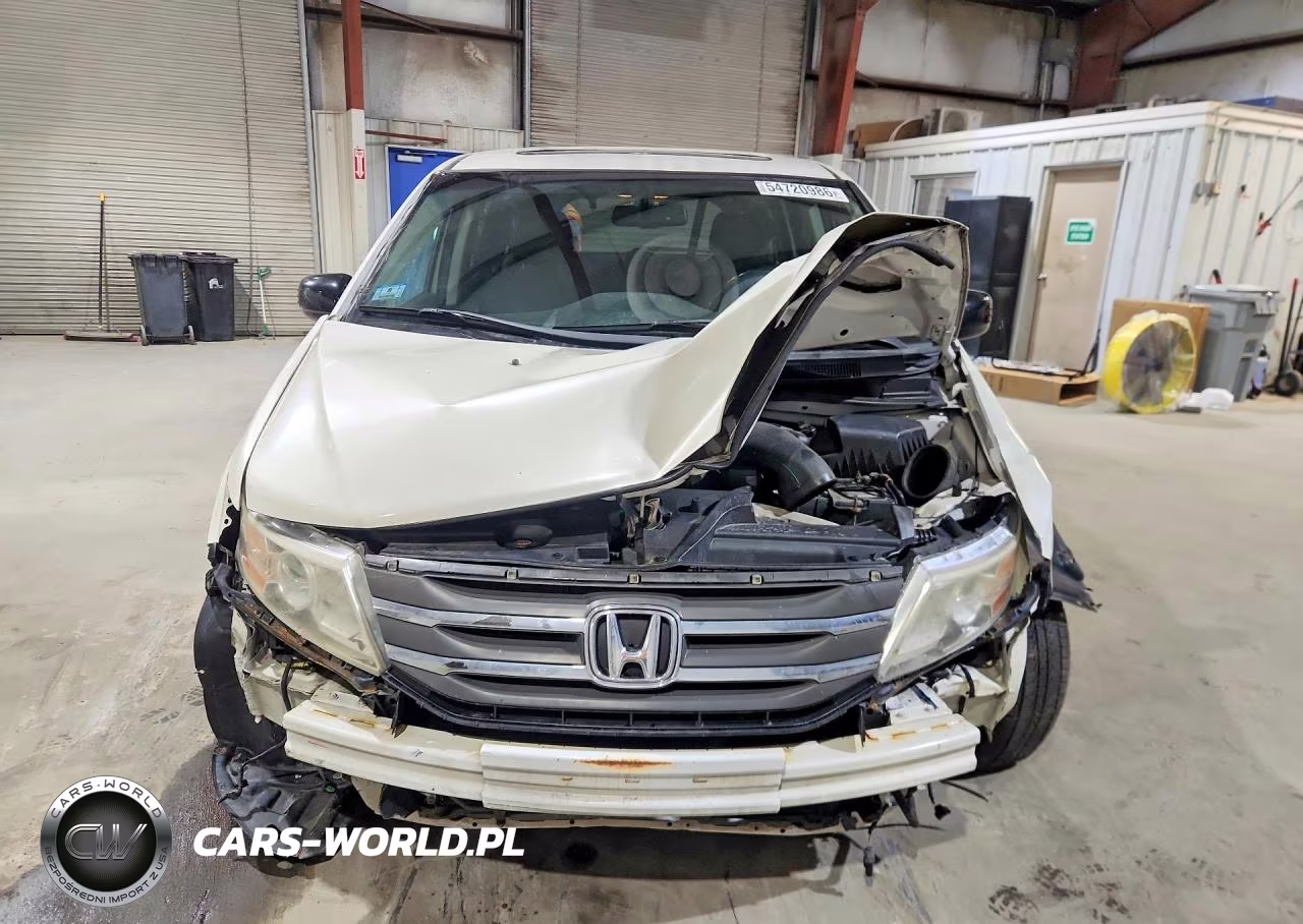 2013 Honda Odyssey Touring VIN:5FNRL5H92DB077541 - 5