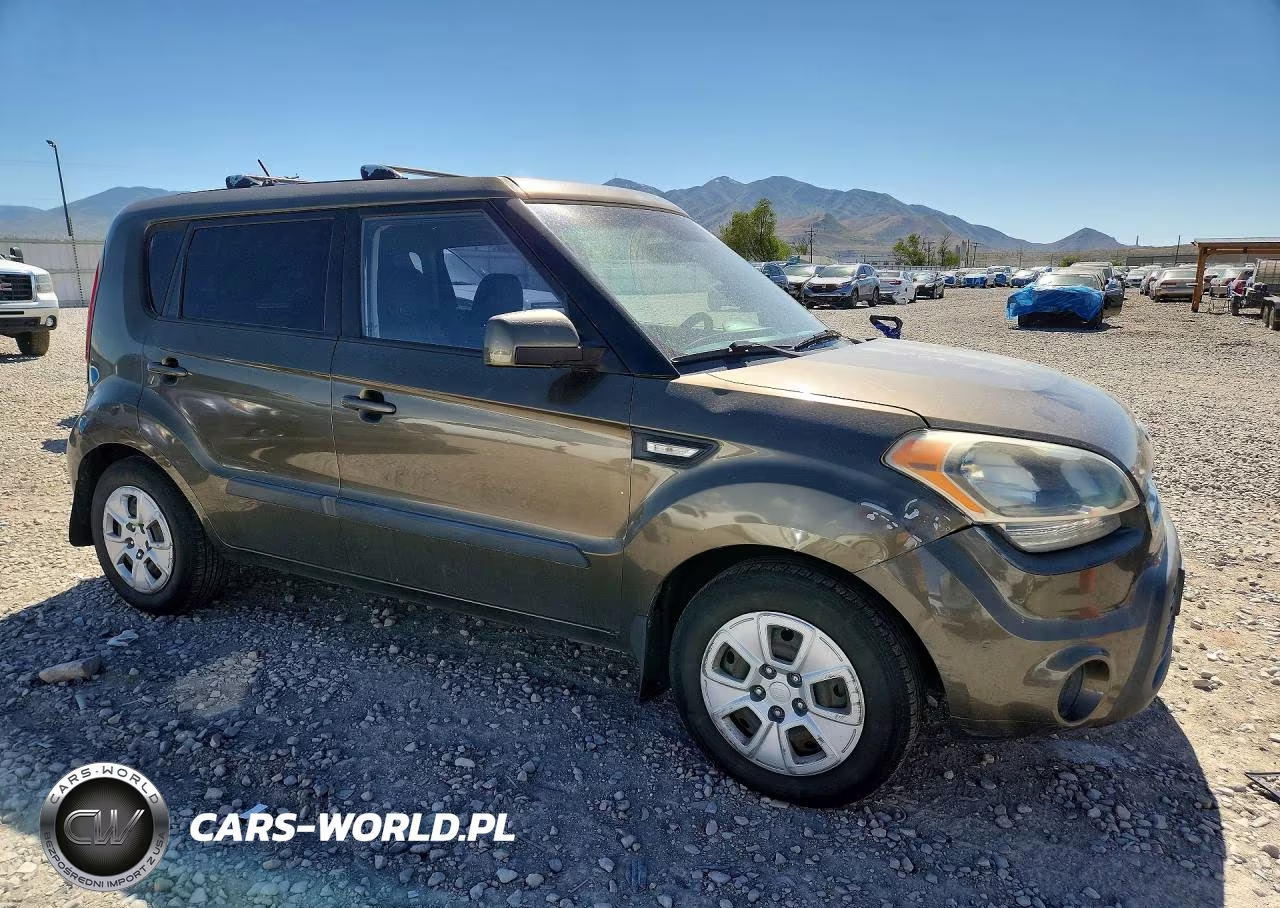 2013 Kia Soul Base VIN:KNDJT2A56D7542315 - 4