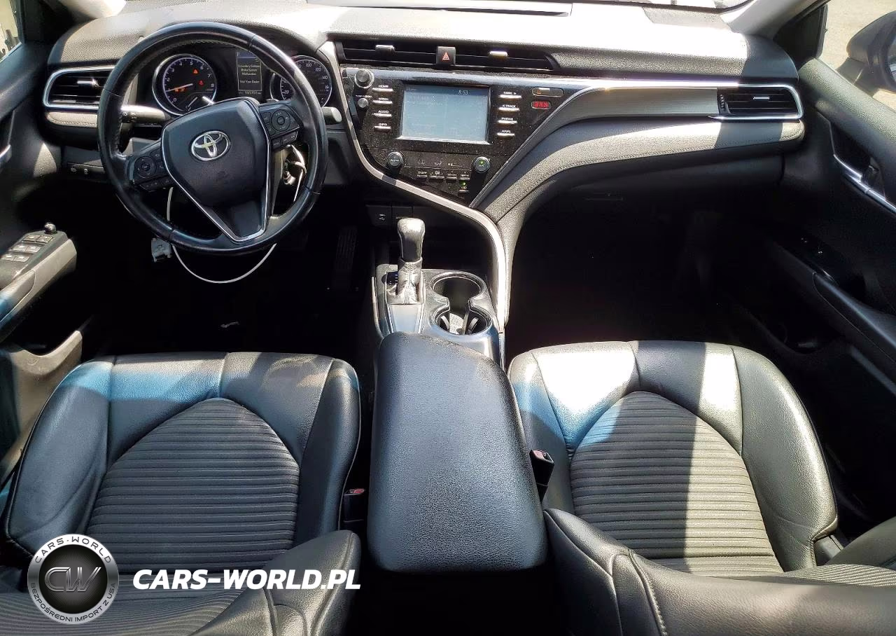 2018 Toyota Camry Se VIN:4T1B11HK8JU114612 - 8