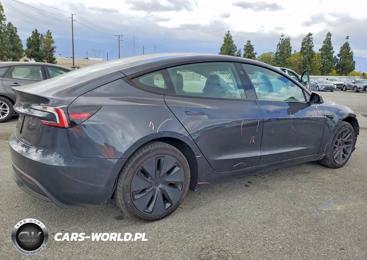 2025 Tesla Model 3 VIN:5YJ3E1EA4SF986370 - 3