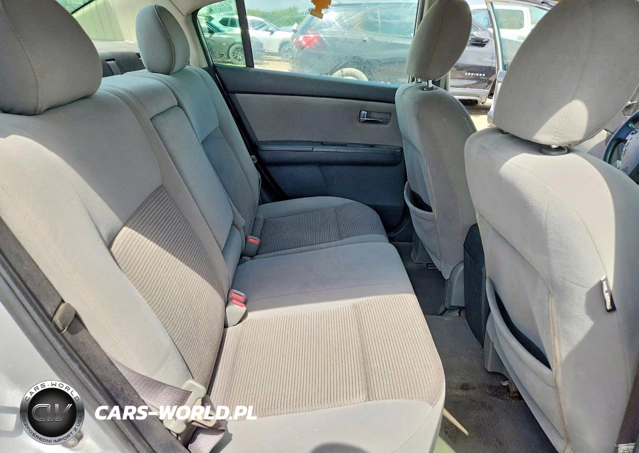 2010 Nissan Sentra 2.0 VIN:3N1AB6AP0AL717521 - 10