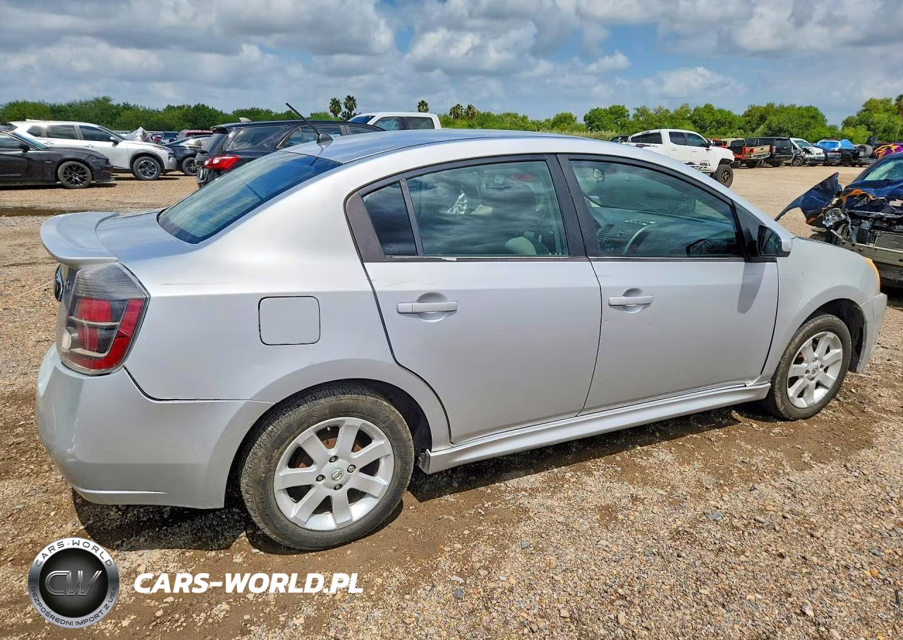2010 Nissan Sentra 2.0 VIN:3N1AB6AP0AL717521 - 3