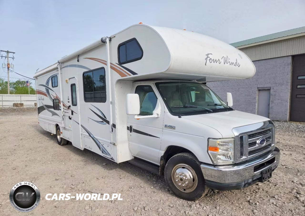 2012 Thormcoach Recreational Vehicle (Rv)