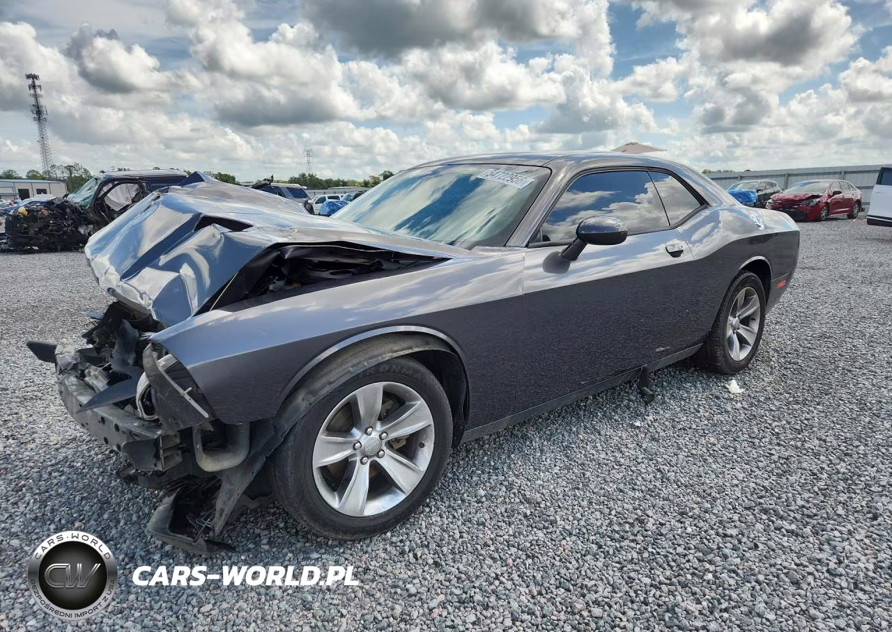 2015 Dodge Challenger Sxt – zdjęcie 1 z 12