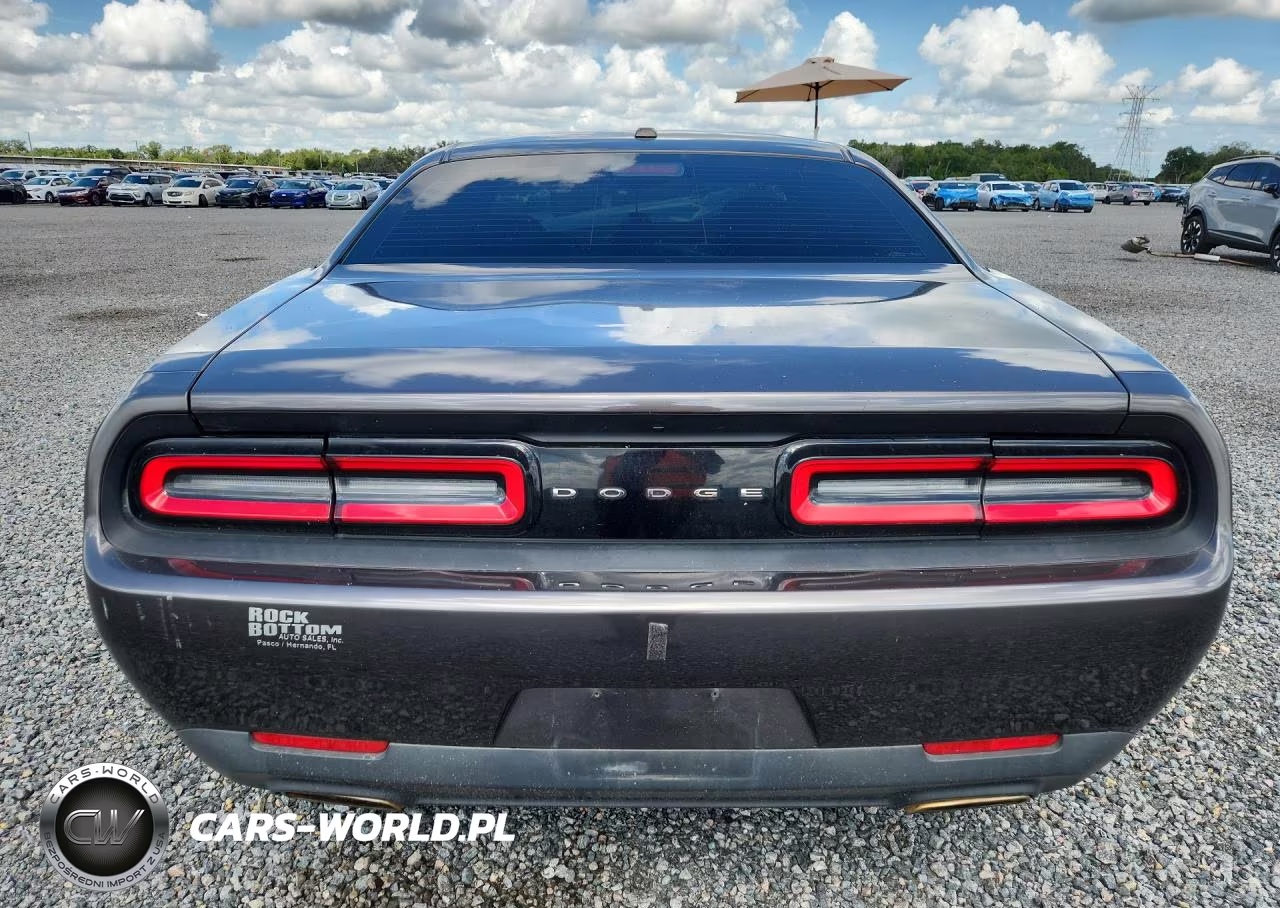 2015 Dodge Challenger Sxt VIN:2C3CDZAGXFH905758 - 6