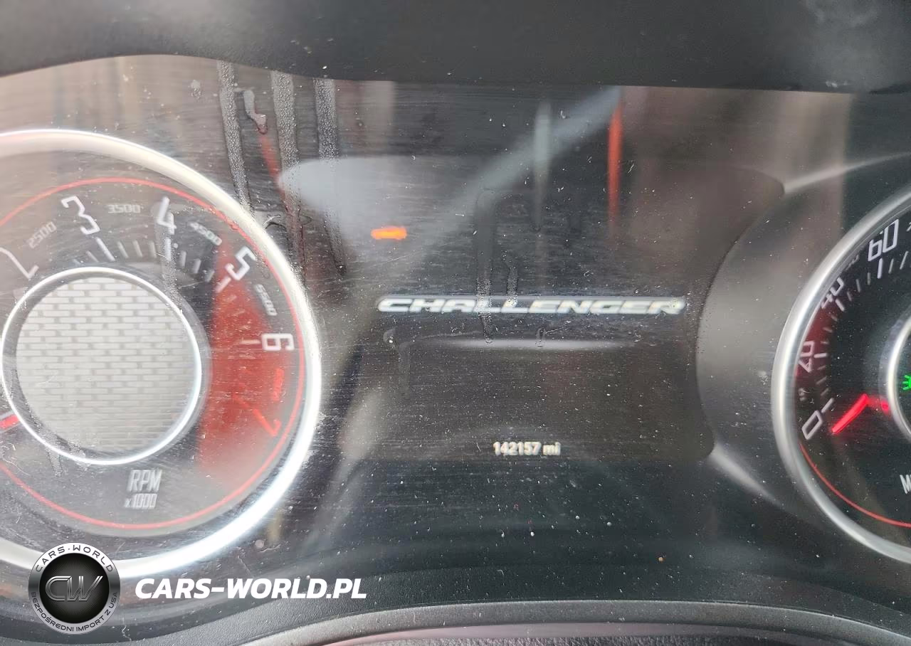 2015 Dodge Challenger Sxt VIN:2C3CDZAGXFH905758 - 9
