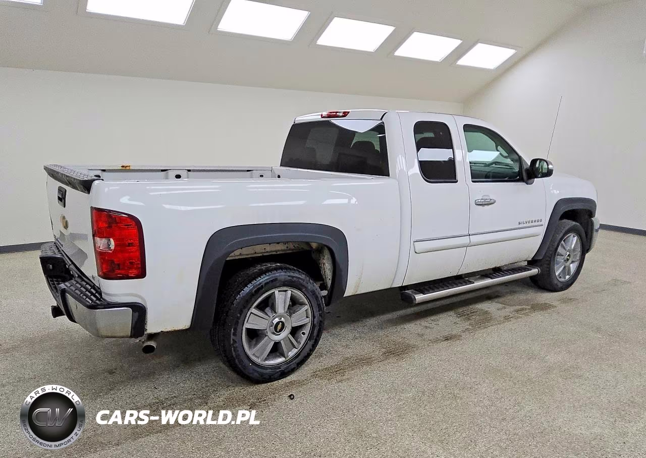 2013 Chevrolet Silverado K1500 Lt VIN:1GCRKSE70DZ389856 - 3