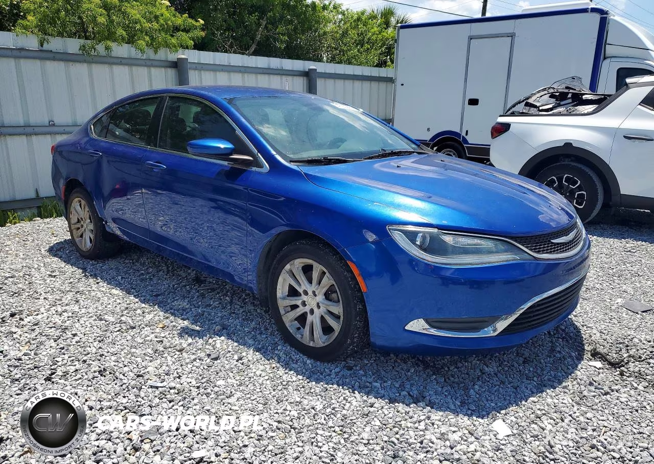 2016 Chrysler 200 Limited VIN:1C3CCCAB4GN145047 - 4