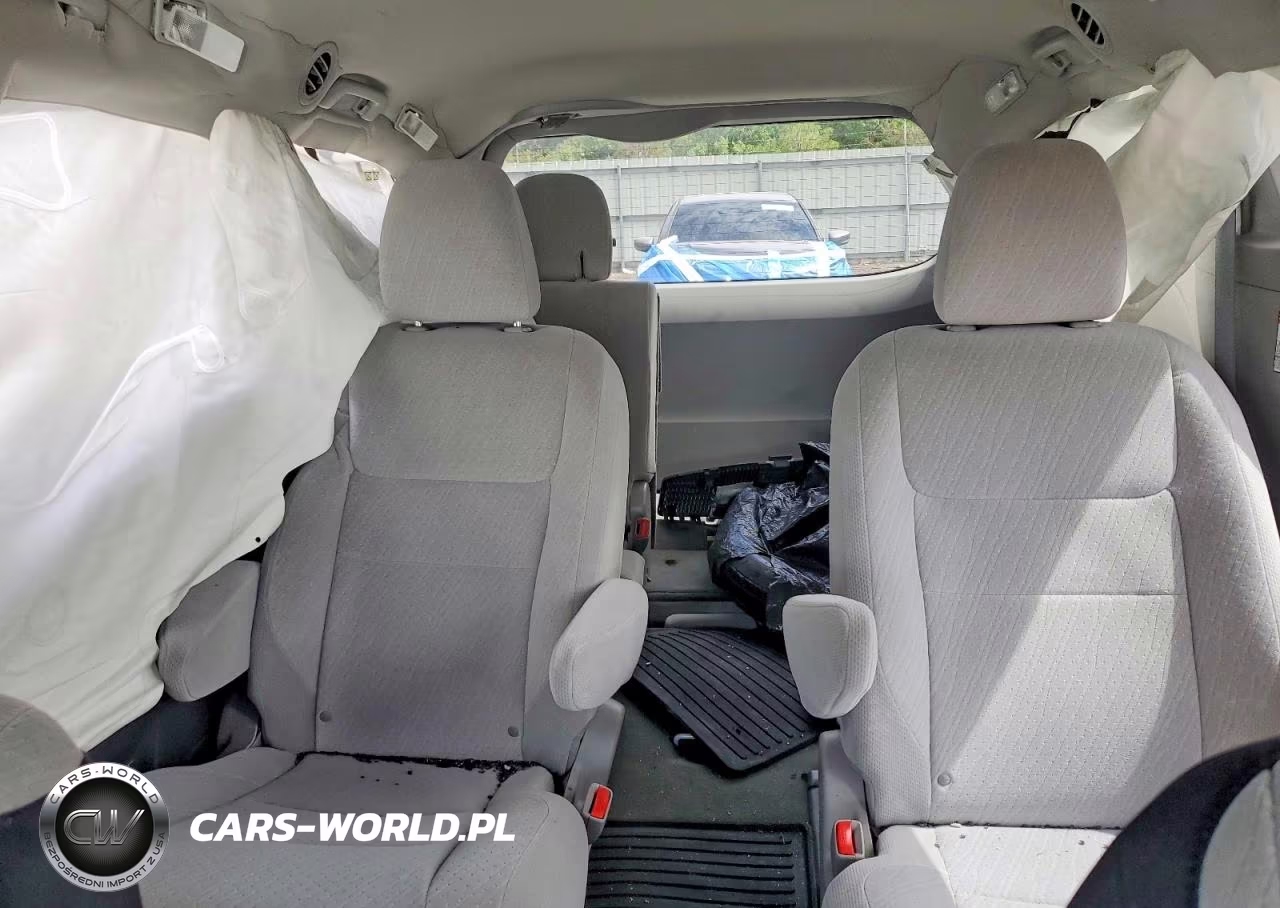 2016 Toyota Sienna Le VIN:5TDJK3DC0GS131585 - 10