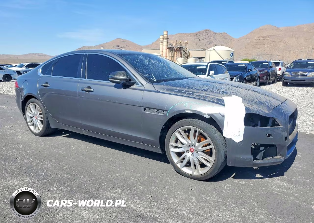 2017 Jaguar Xf Prestige VIN:SAJBK4BV0HCY39533 - 4