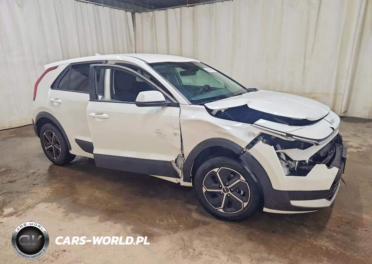 2026 Kia Niro Lx VIN:KNDCP3LE8T5323141 - 4