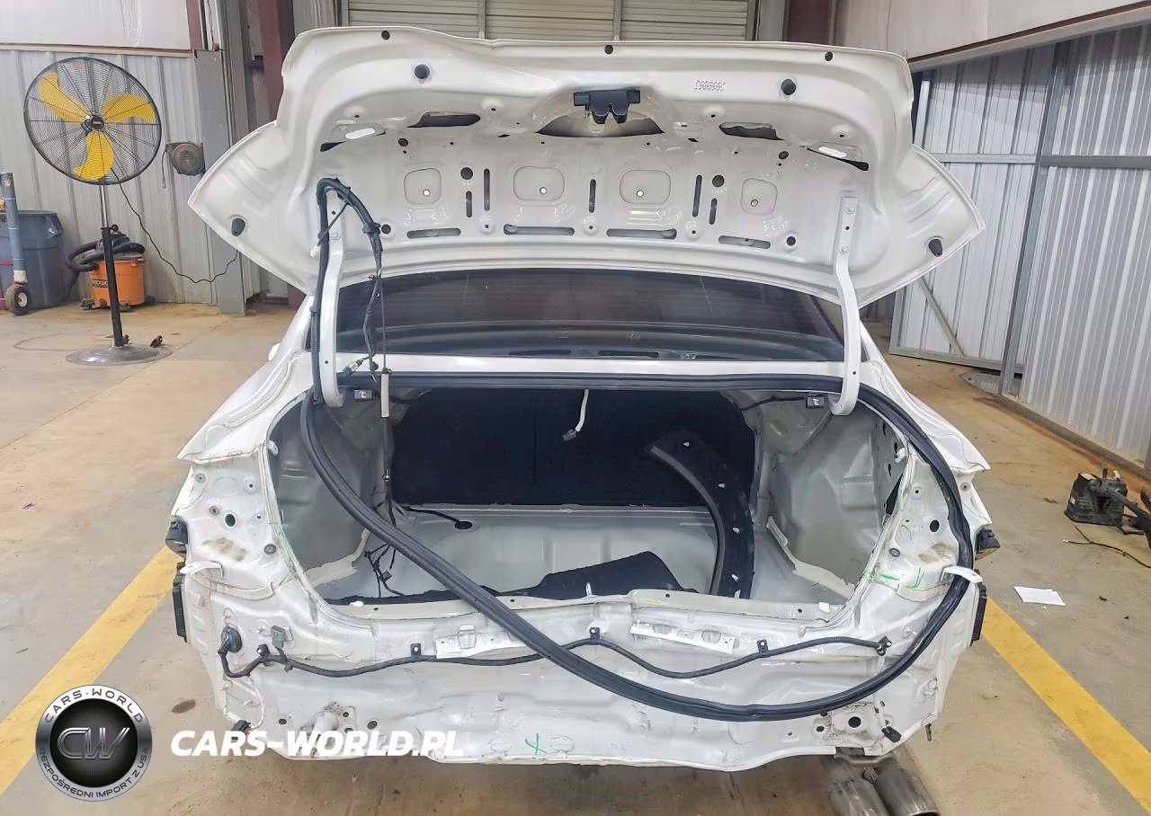 2023 Hyundai Elantra N Line VIN:KMHLR4AF6PU543901 - 6