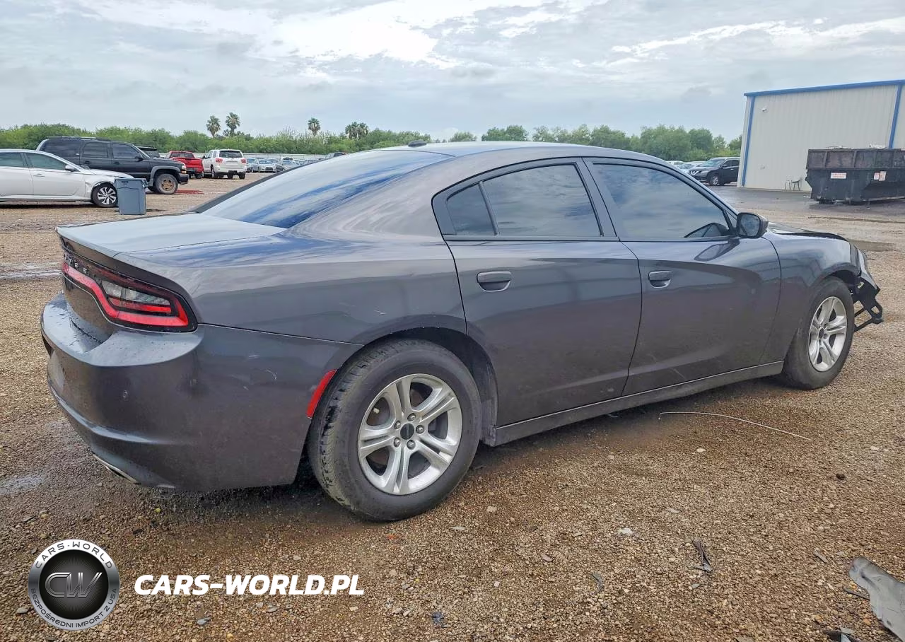 2019 Dodge Charger Sxt VIN:2C3CDXBG4KH724779 - 3