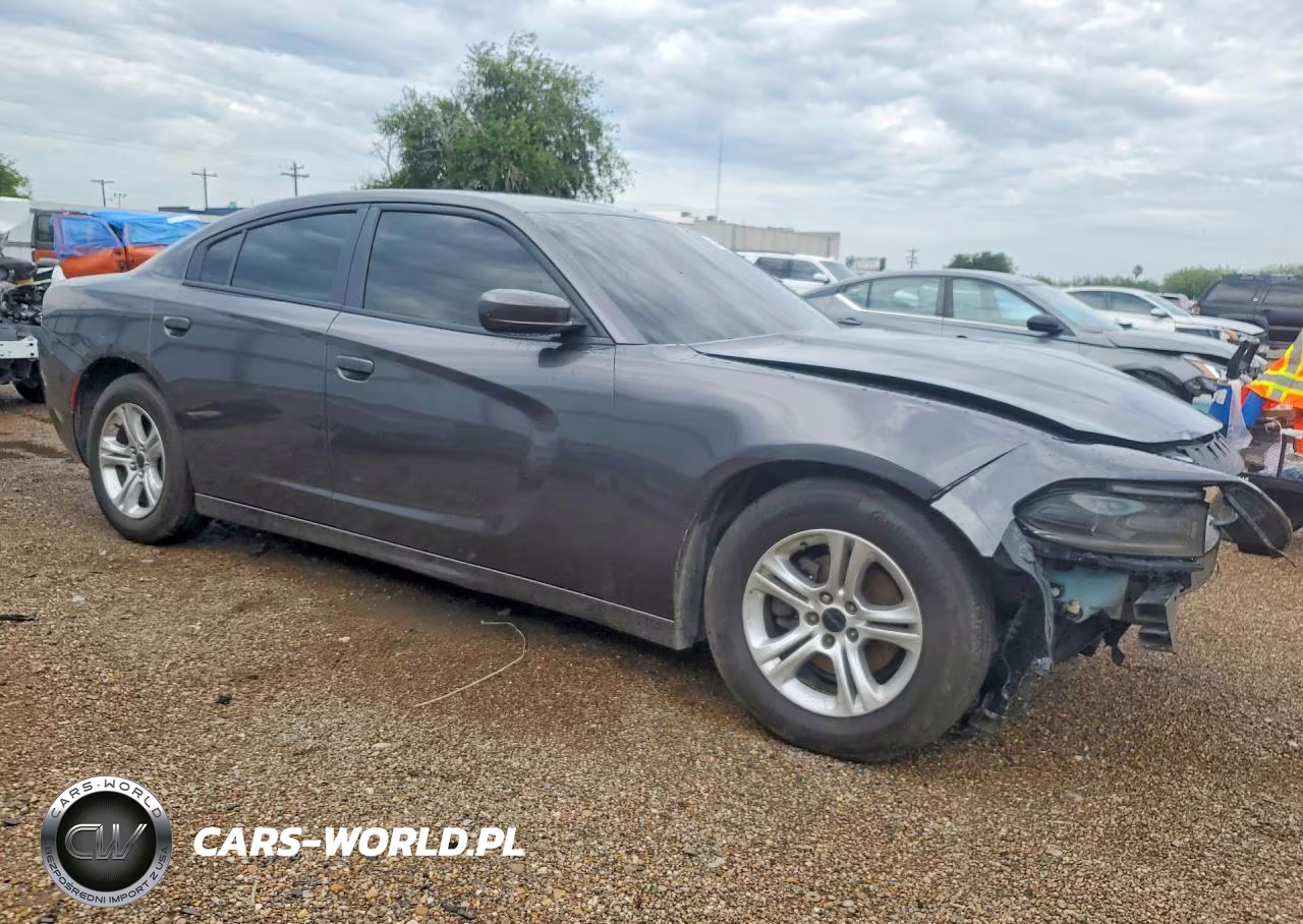 2019 Dodge Charger Sxt VIN:2C3CDXBG4KH724779 - 4