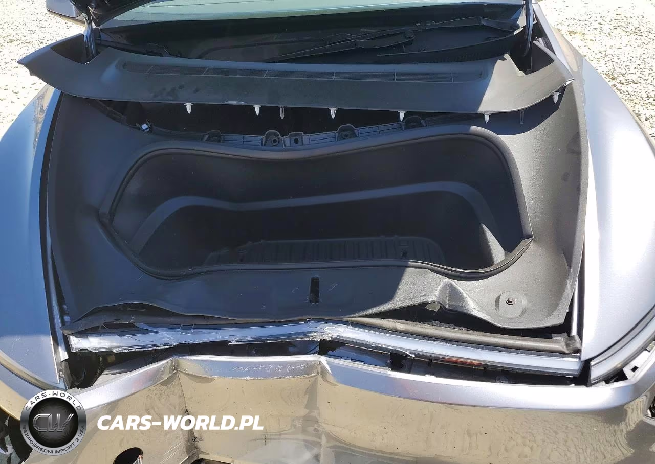 2026 Tesla Model Y VIN:7SAYGDEE0TF328067 - 12