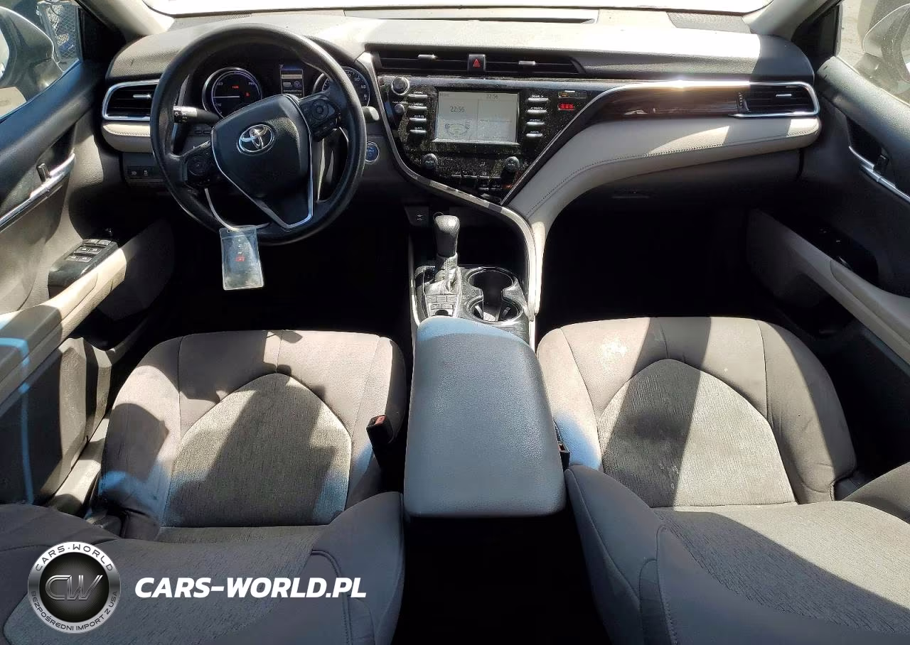 2018 Toyota Camry Le VIN:4T1B31HK4JU504228 - 8