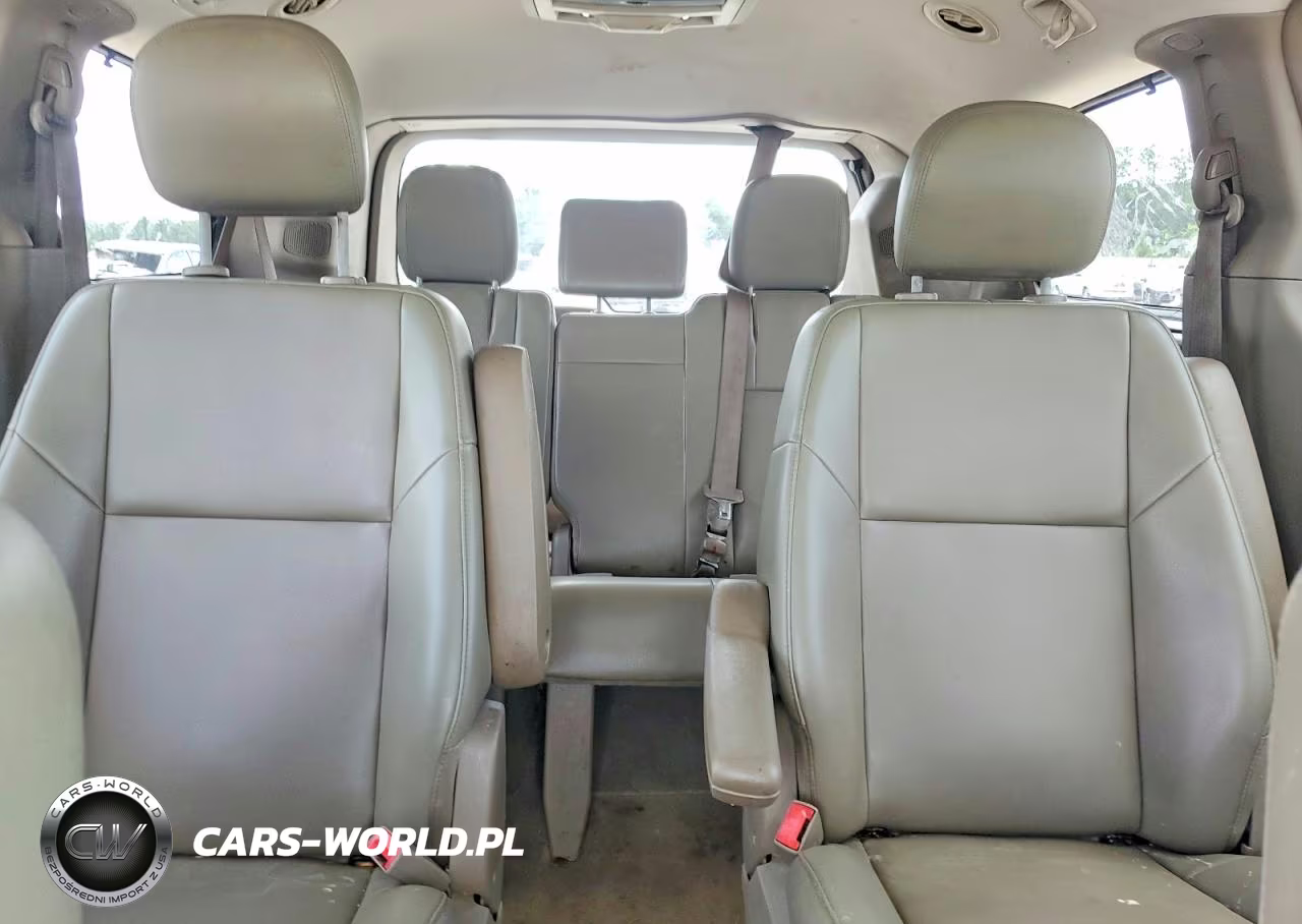 2011 Volkswagen Routan Se VIN:2V4RW3DG2BR691271 - 10