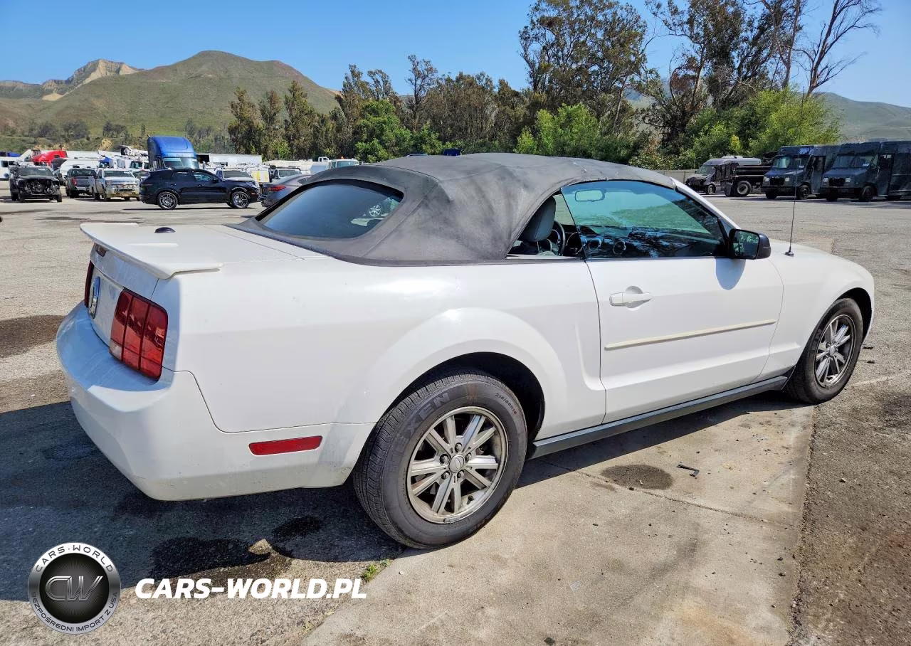 2008 Ford Mustang VIN:1ZVHT84N485158917 - 3