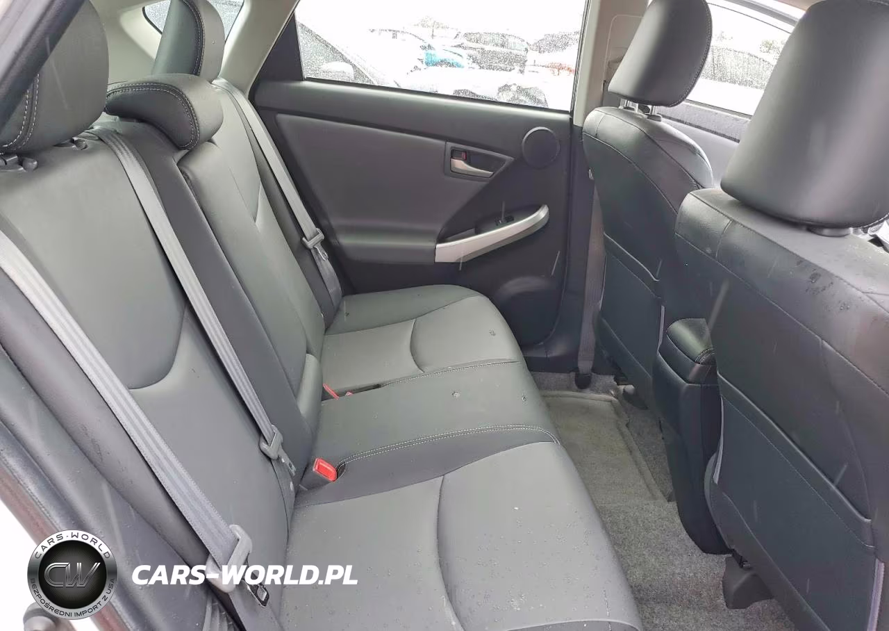 2012 Toyota Prius Four VIN:JTDKN3DU8C5486573 - 10