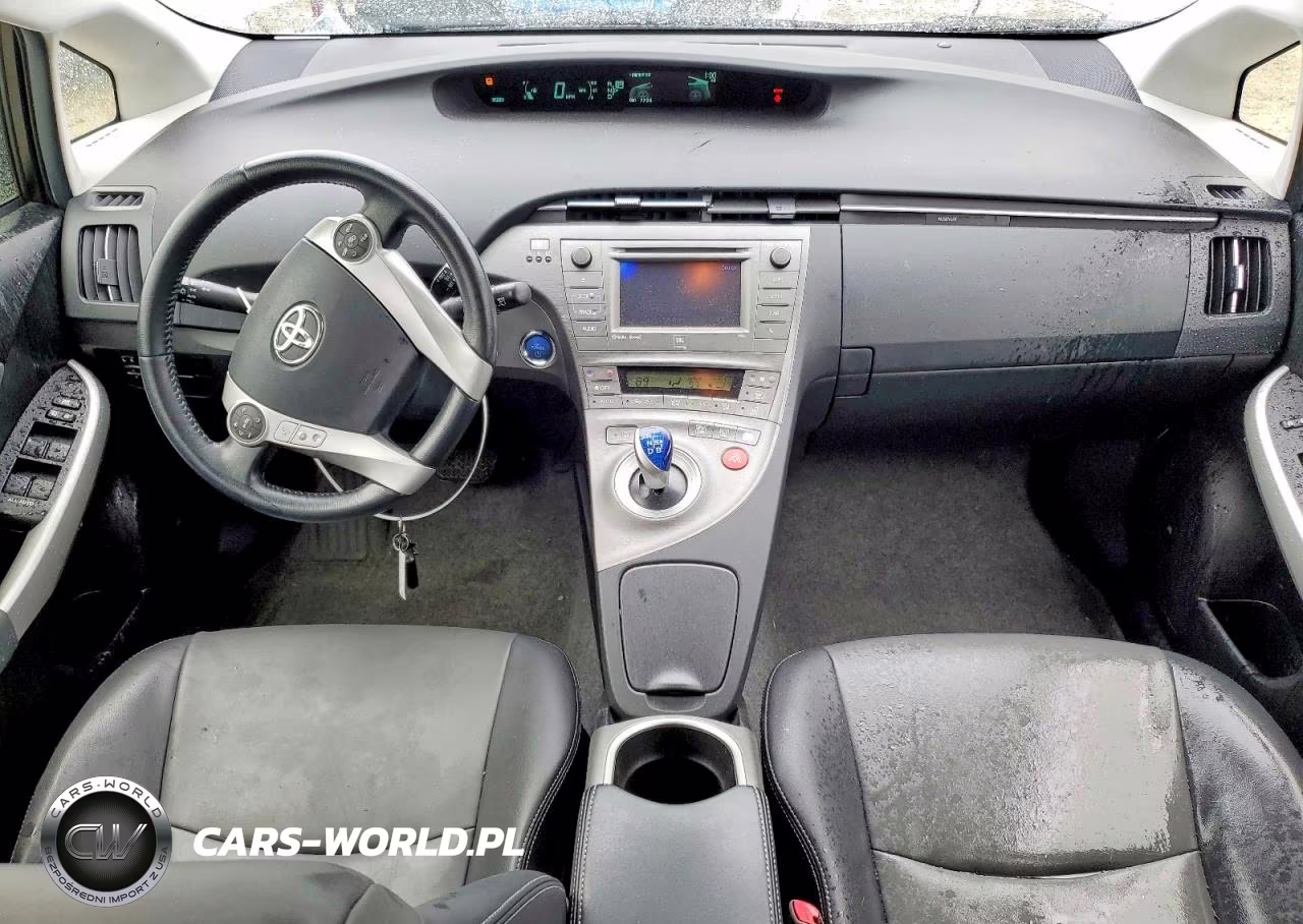 2012 Toyota Prius Four VIN:JTDKN3DU8C5486573 - 8