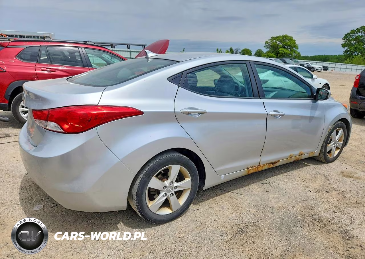 2013 Hyundai Elantra Gls VIN:5NPDH4AE9DH309101 - 3