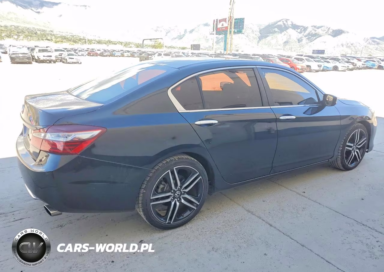 2017 Honda Accord Sport VIN:1HGCR2F59HA229866 - 3