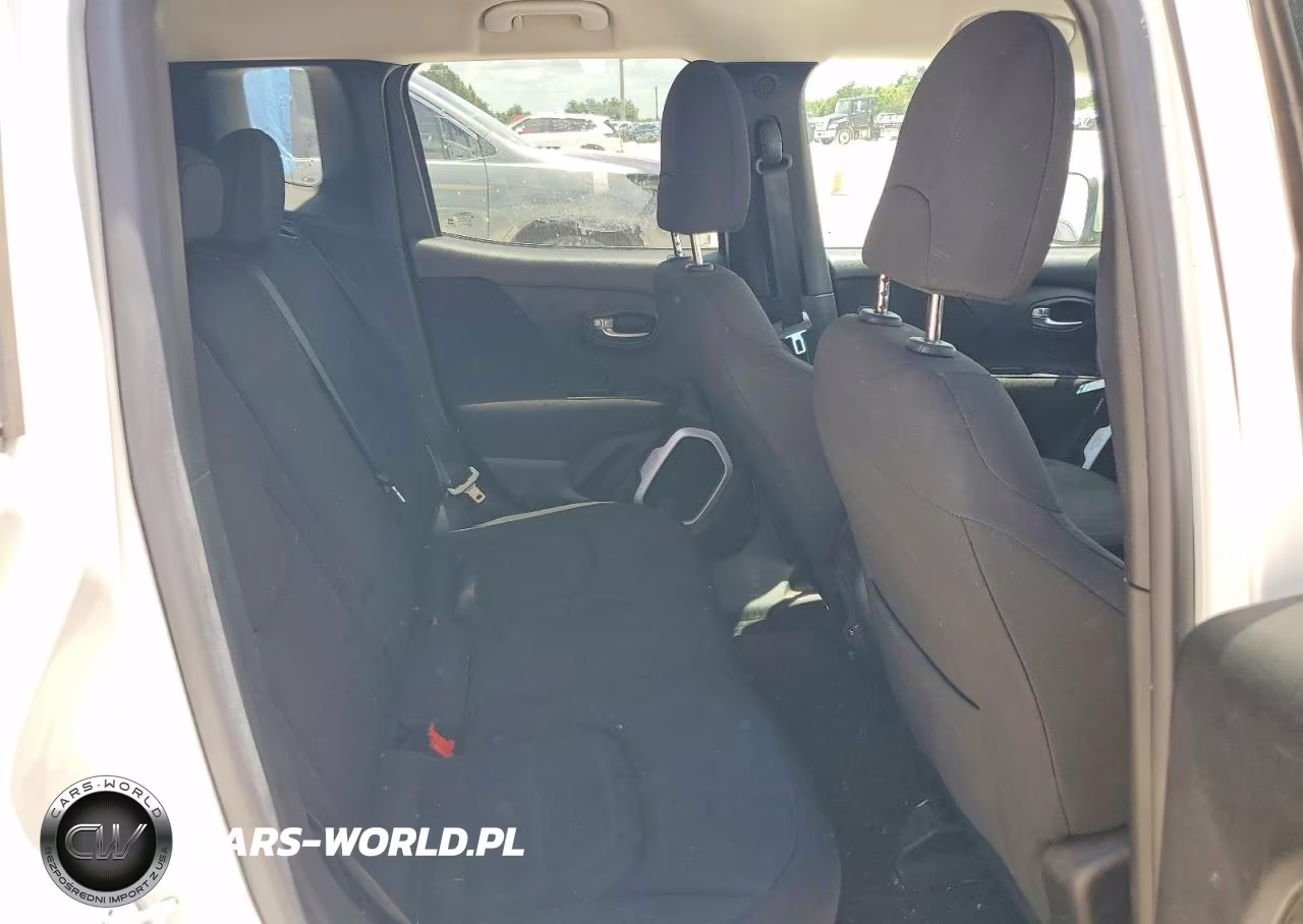 2018 Jeep Renegade Latitude VIN:ZACCJABH0JPG98544 - 10