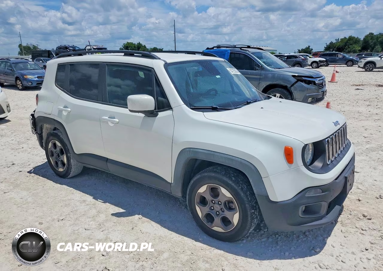 2018 Jeep Renegade Latitude VIN:ZACCJABH0JPG98544 - 4