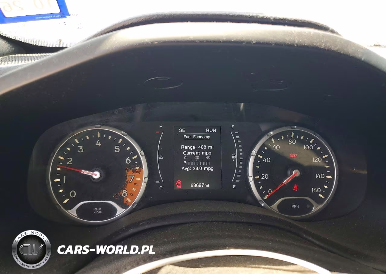 2018 Jeep Renegade Latitude VIN:ZACCJABH0JPG98544 - 9