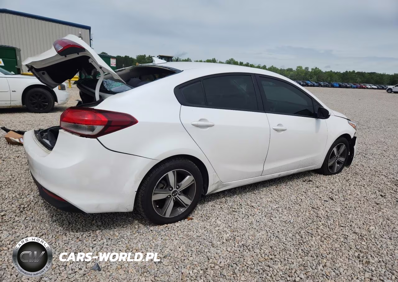 2018 Kia Forte Lx VIN:3KPFL4A76JE274137 - 3