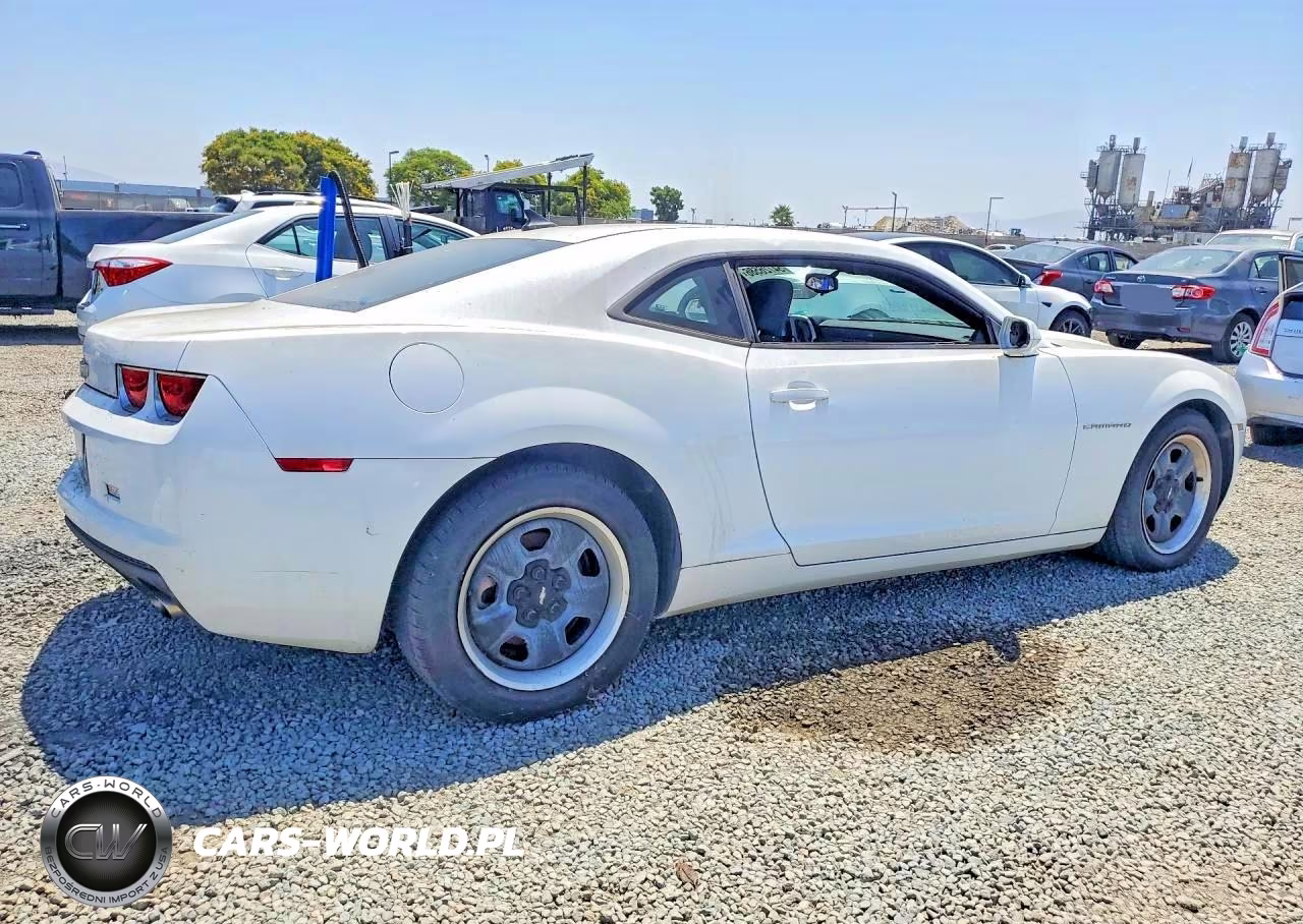 2011 Chevrolet Camaro Ls VIN:2G1FA1ED9B9169735 - 3