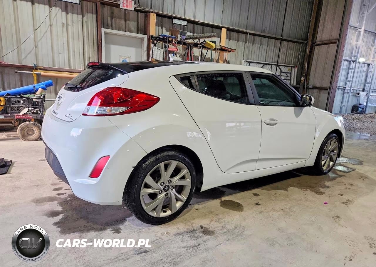 2016 Hyundai Veloster Base VIN:KMHTC6AD1GU286433 - 3