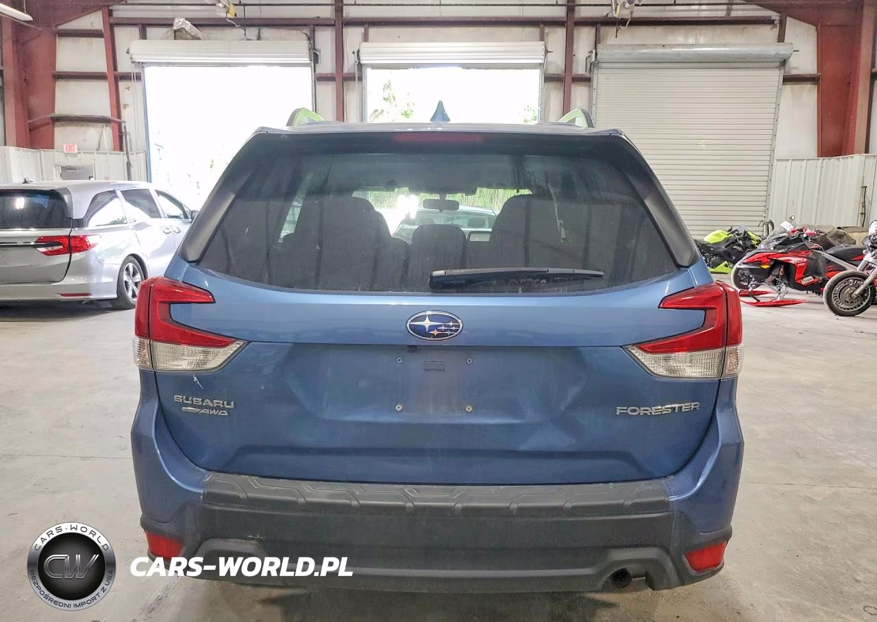 2019 Subaru Forester Premium VIN:JF2SKAEC8KH428108 - 6