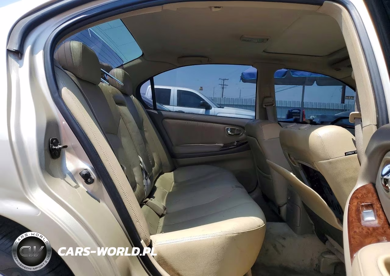 2000 Infiniti I30 Base VIN:JNKCA31A9YT121489 - 10