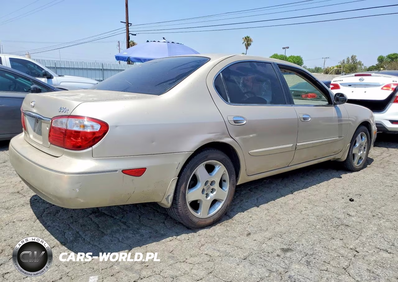2000 Infiniti I30 Base VIN:JNKCA31A9YT121489 - 3