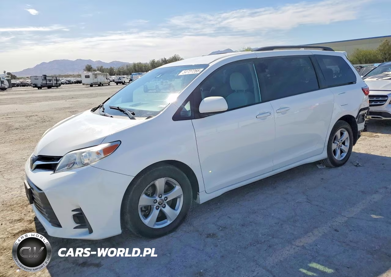 2020 Toyota Sienna Le – zdjęcie 1 z 13