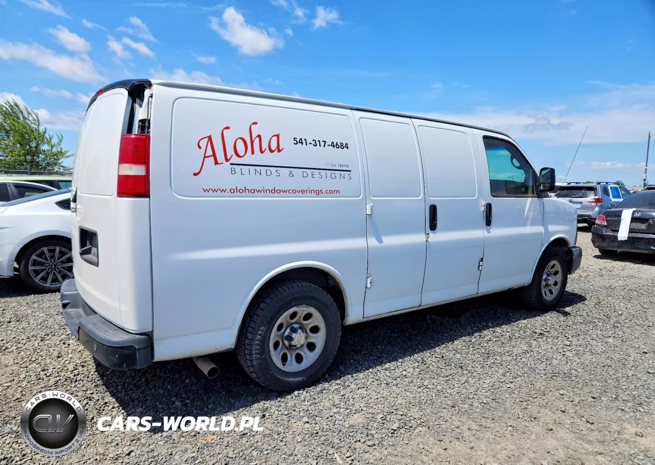 2014 Chevrolet Express G1500 VIN:1GCSHAF49E1117112 - 3