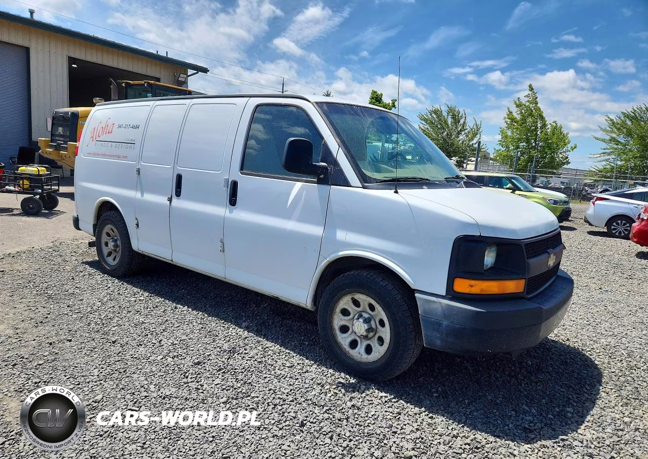 2014 Chevrolet Express G1500 VIN:1GCSHAF49E1117112 - 4