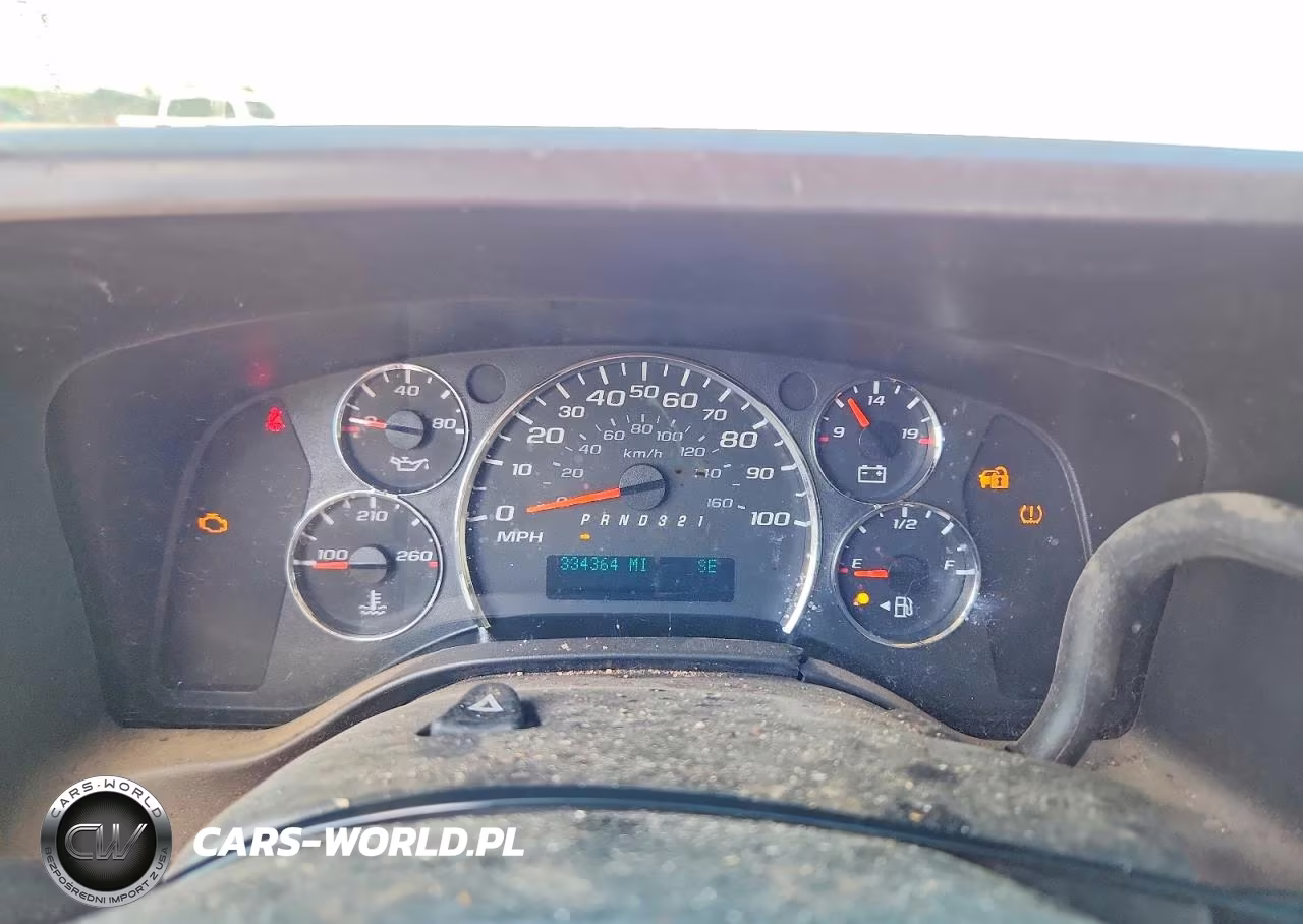 2014 Chevrolet Express G1500 VIN:1GCSHAF49E1117112 - 9