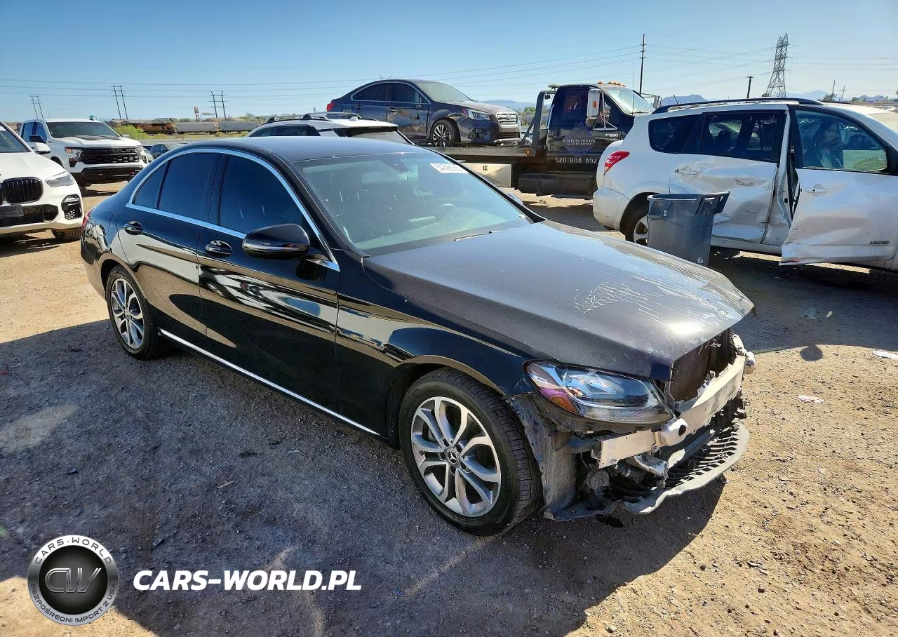 2017 Mercedes-Benz C 300 VIN:55SWF4JBXHU217986 - 4