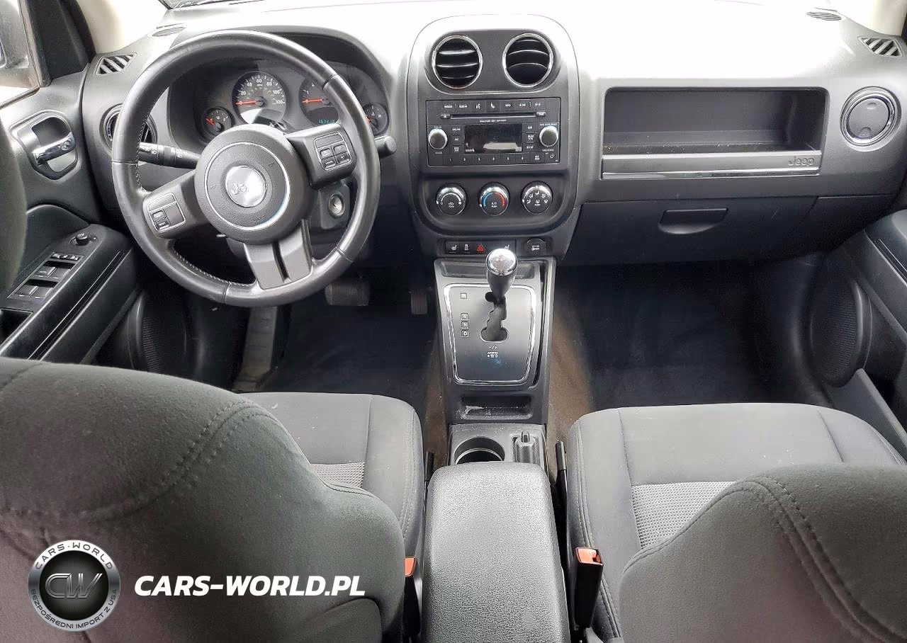 2013 Jeep Compass Latitude VIN:1C4NJDEB3DD222714 - 8