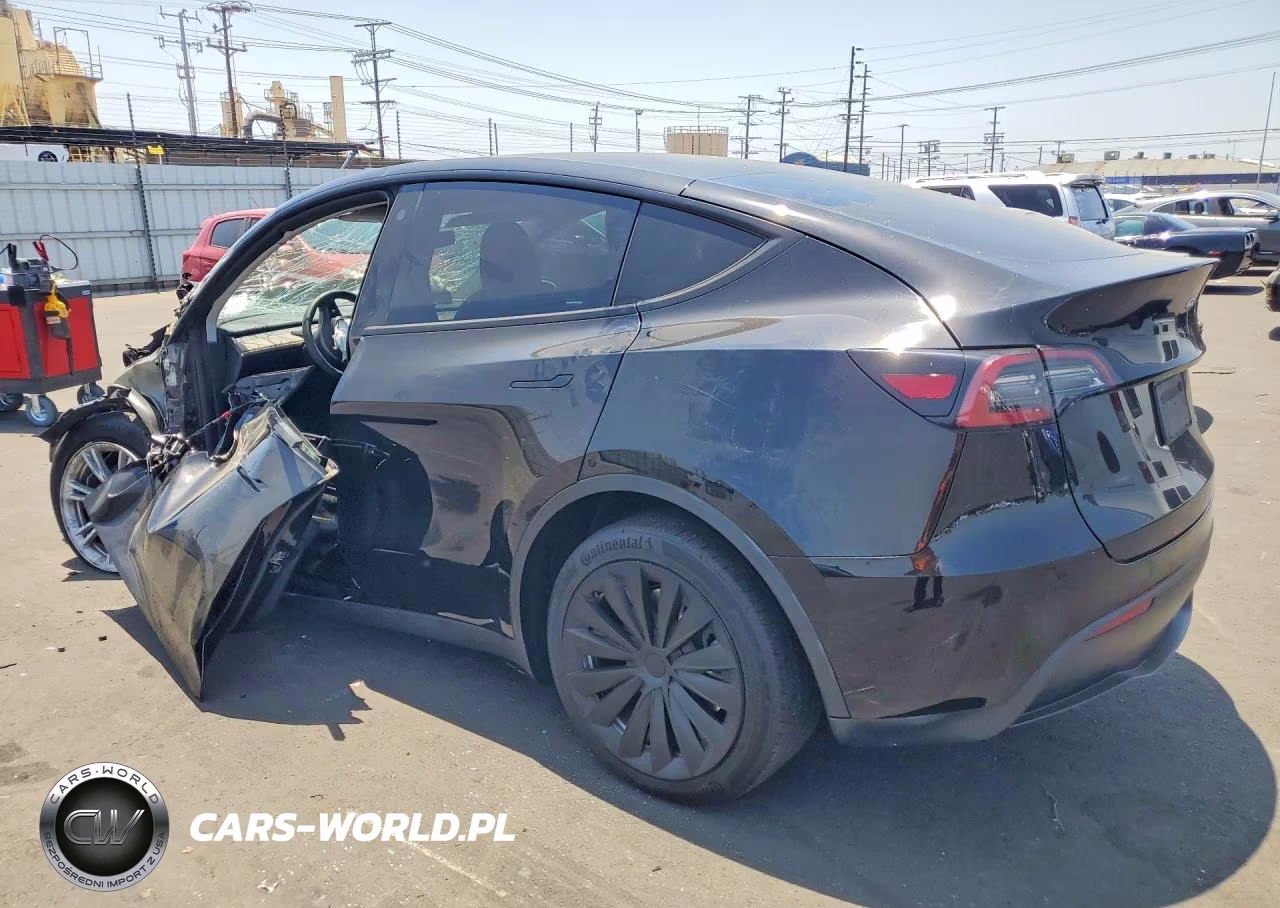 2022 Tesla Model Y VIN:7SAYGDEE6NF555153 - 2