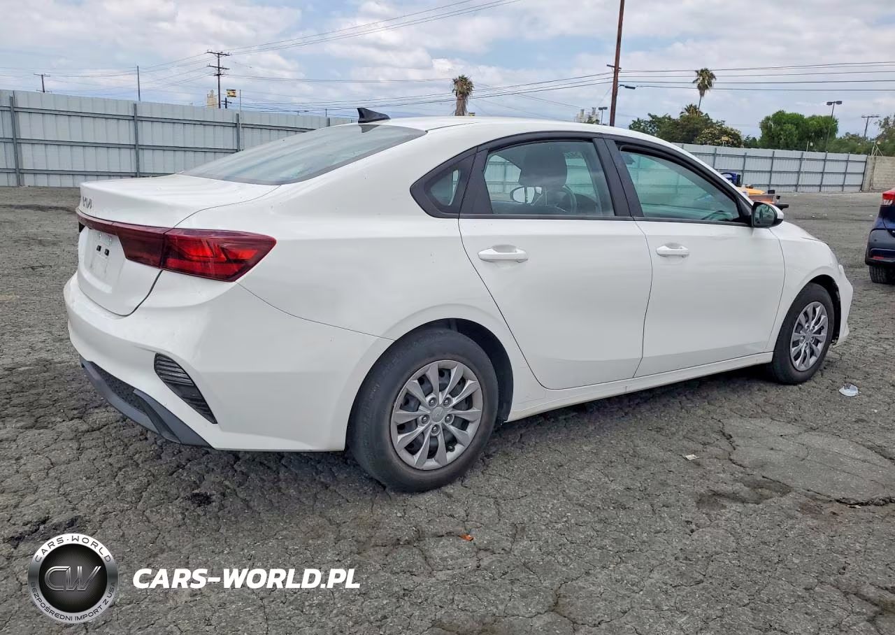 2024 Kia Forte Lx VIN:3KPF24AD2RE822347 - 3